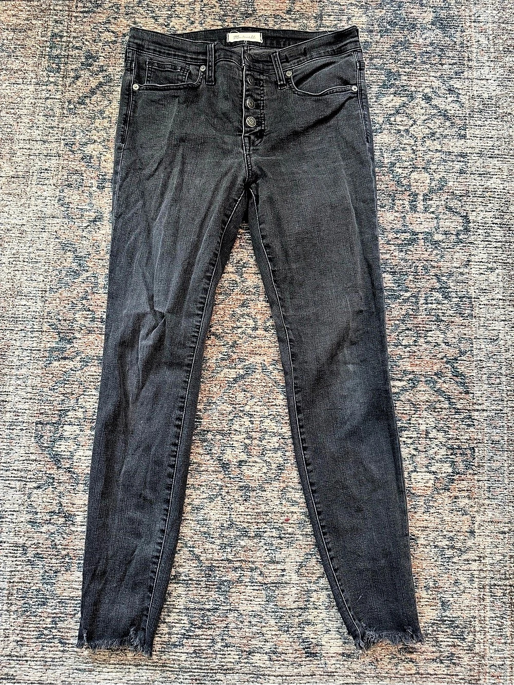 Madewell 10-Inch High-Rise Skinny Jean in Black frost: Button-Front Edition
